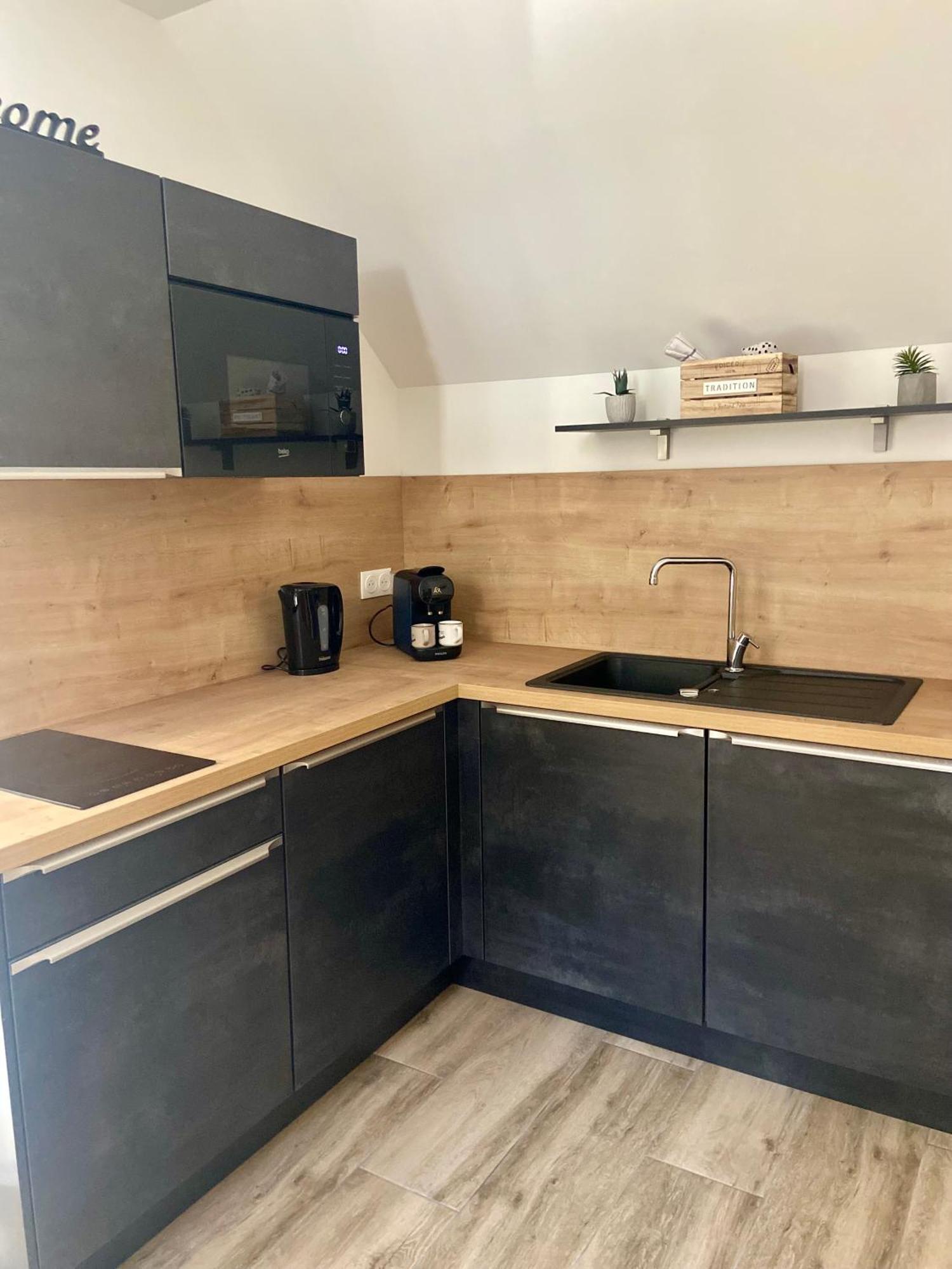 Les Appartements Du Vieux Poussan Εξωτερικό φωτογραφία