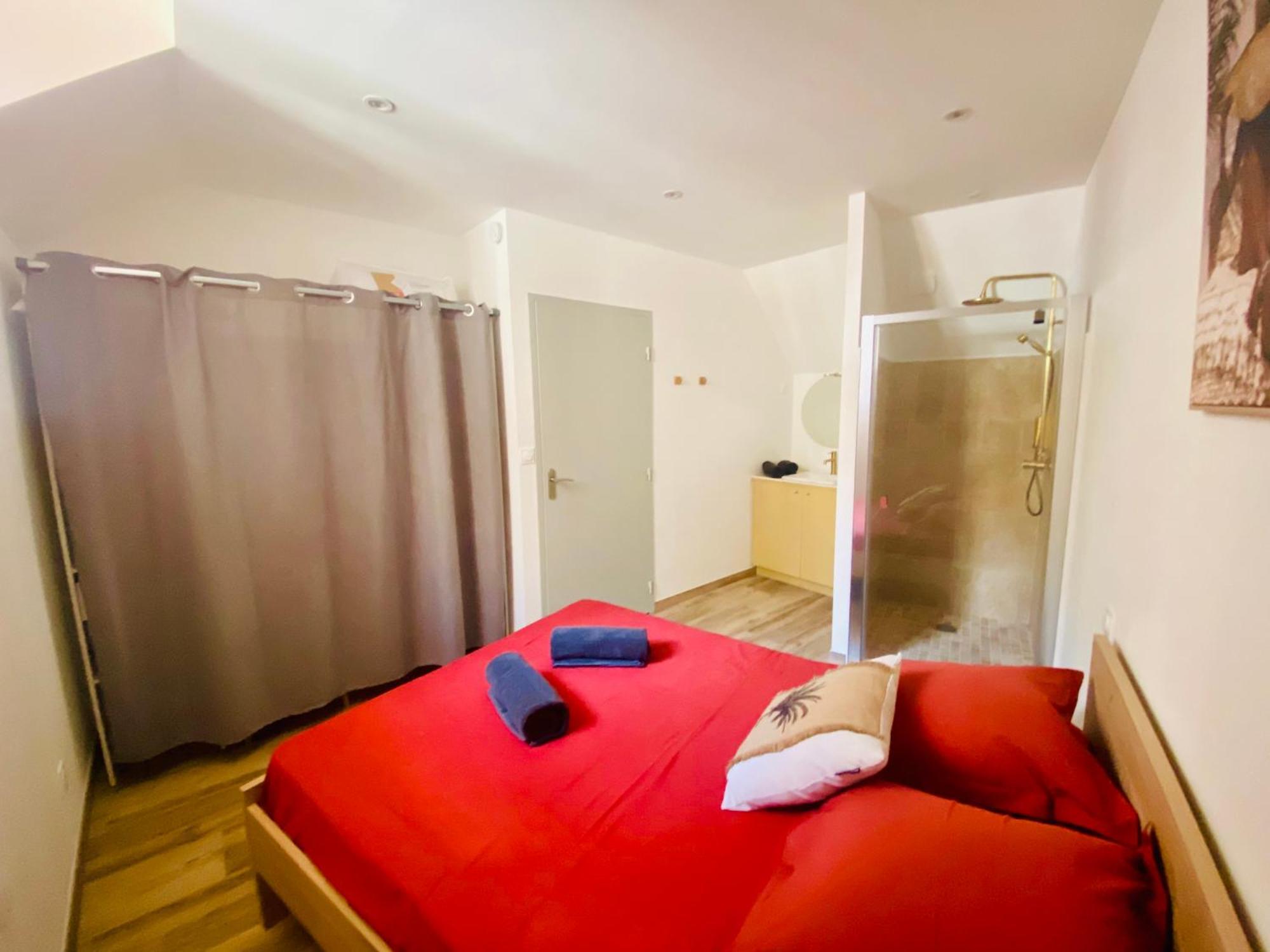 Les Appartements Du Vieux Poussan Εξωτερικό φωτογραφία